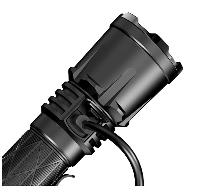 Linterna Klarus XT21X 4.400L 336mts